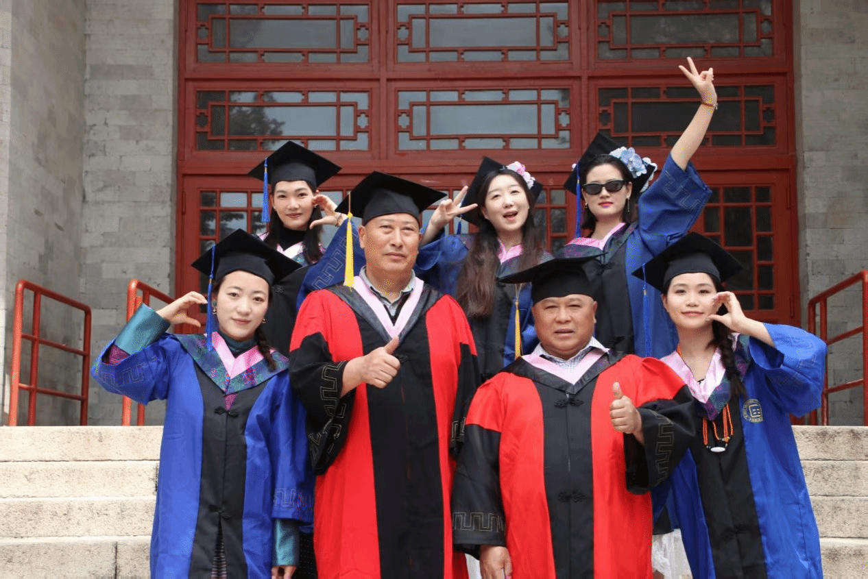 榜样 | 中国少数民族语言文学学院钟进文：“研究生要有研究范儿！”